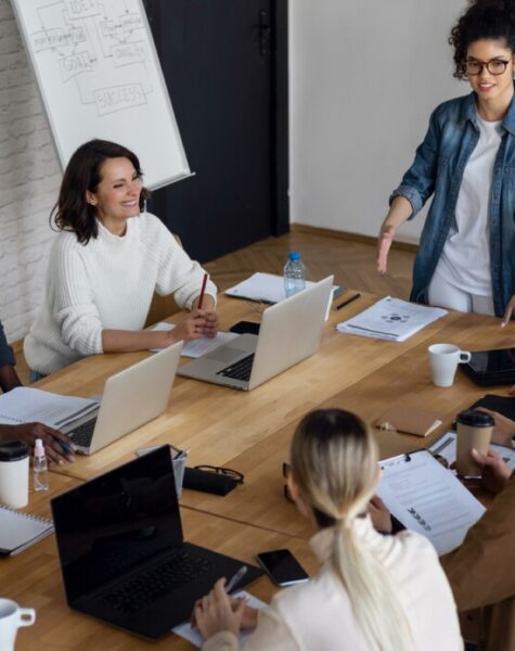 Les-formations-les-plus-suivies-pour-changer-de-metier-1165x693-c-center